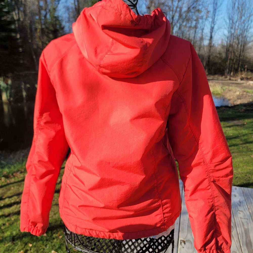 Eddie Bauer red winter jacket, size Medium - Picture 2 of 11